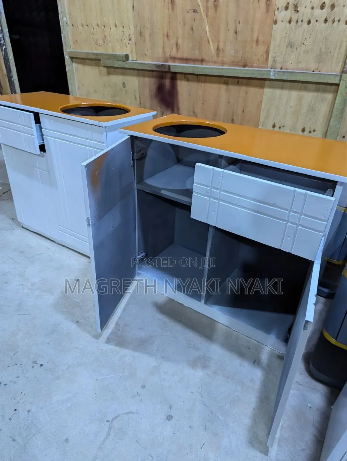 Nauza Kitchen Cabin