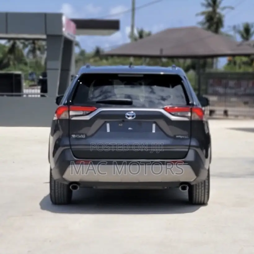 Toyota RAV4 2021 Gray