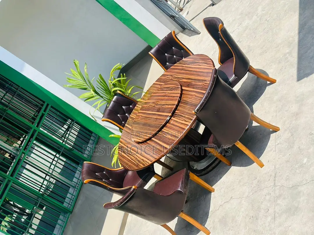 Dinning Table Ya Viwangoo Vya Juu // Bei 730,000 Tu