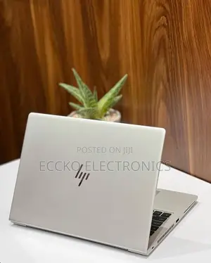 Laptop HP EliteBook 745 G5 8GB AMD Ryzen 7 SSD 256GB