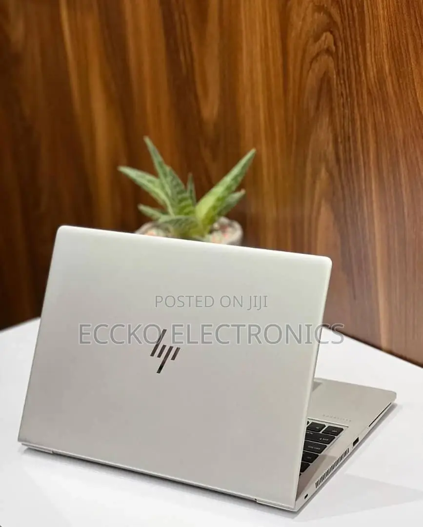Laptop HP EliteBook 745 G5 8GB AMD Ryzen 7 SSD 256GB