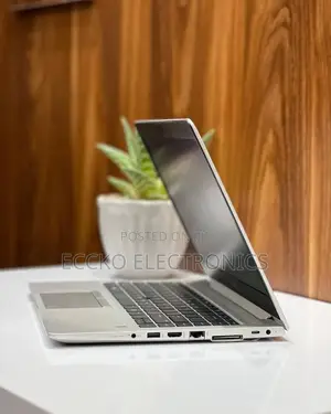Laptop HP EliteBook 745 G5 8GB AMD Ryzen 7 SSD 256GB