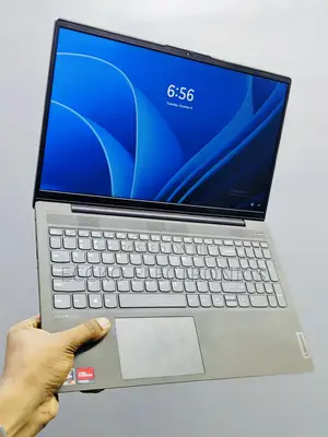 Laptop Lenovo IdeaPad 5 Slim 13th Gen I7 8GB AMD Ryzen 5 SSD 512GB