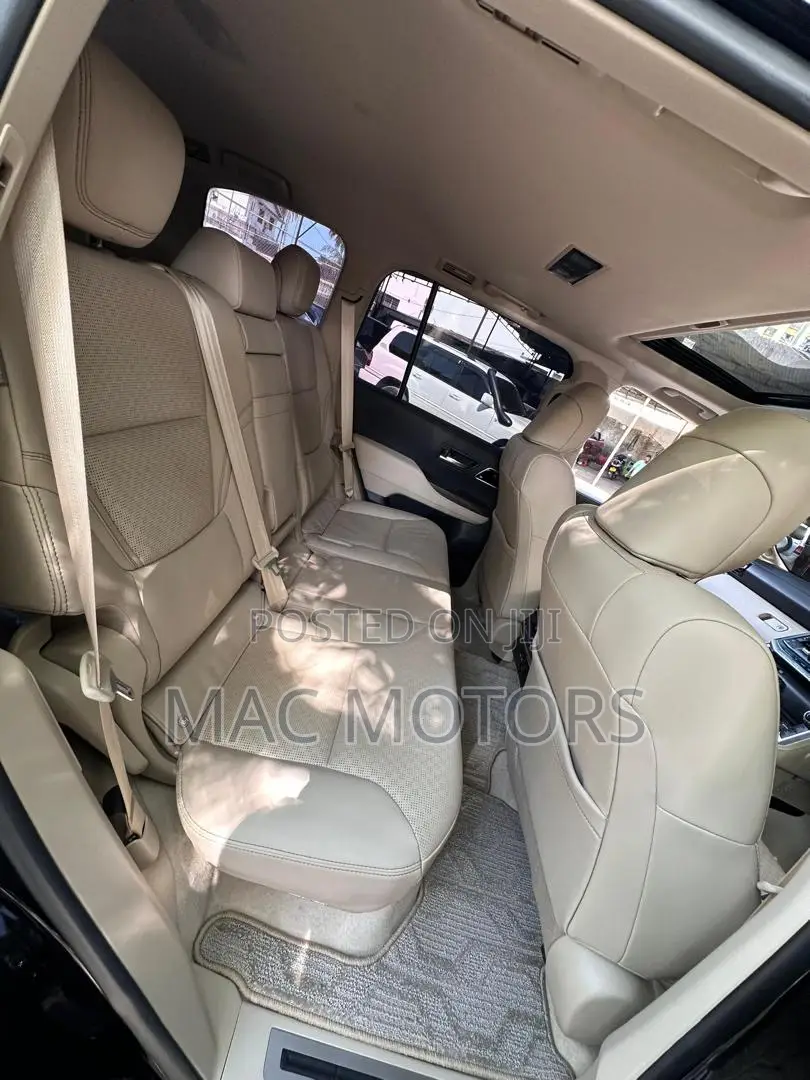 Toyota Land Cruiser 2023 Black