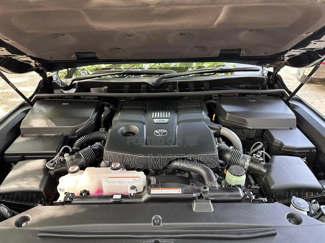 Toyota Land Cruiser 2023 Black
