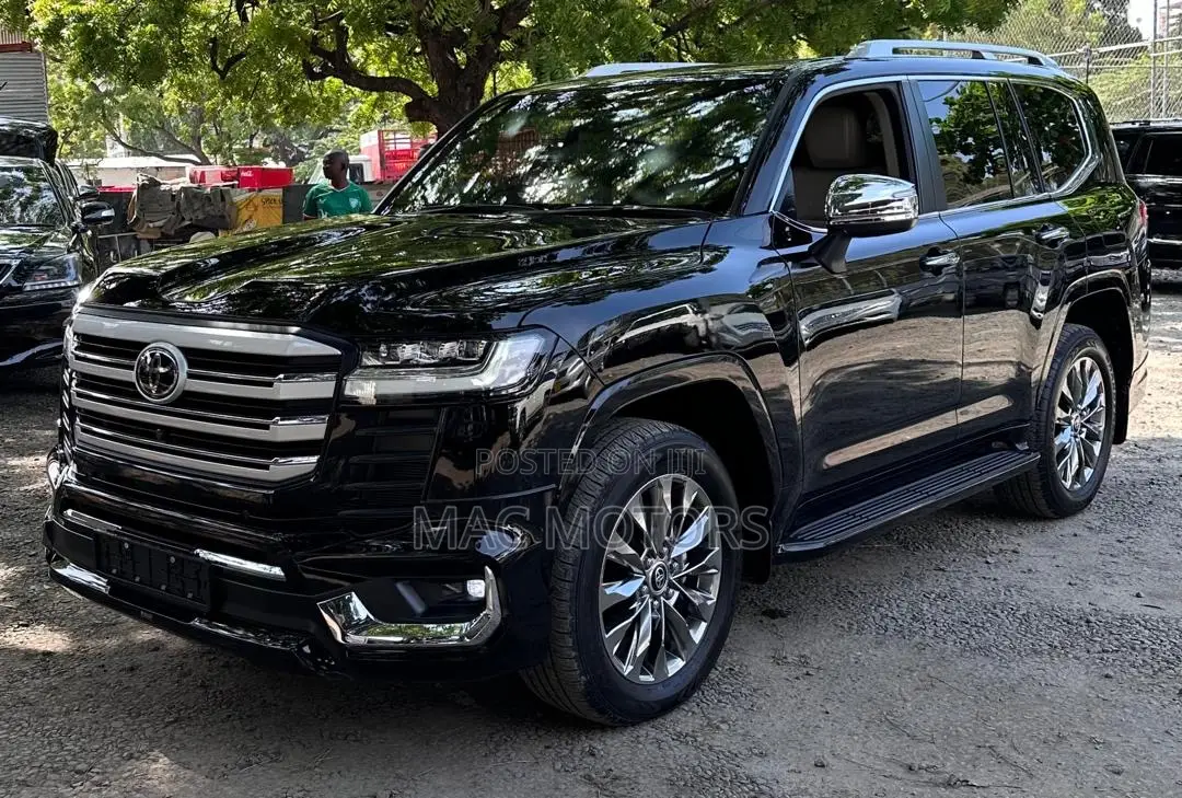 Toyota Land Cruiser 2023 Black