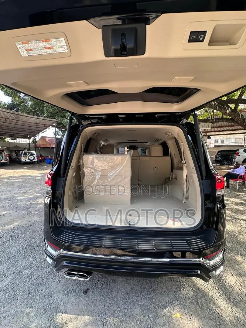 Toyota Land Cruiser 2023 Black