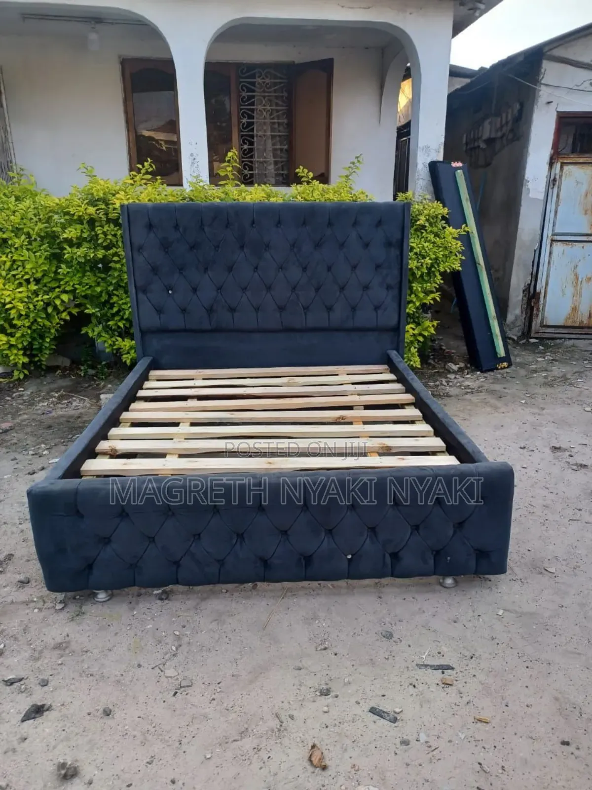 Nauza Kitanda Cha Bed Sofa