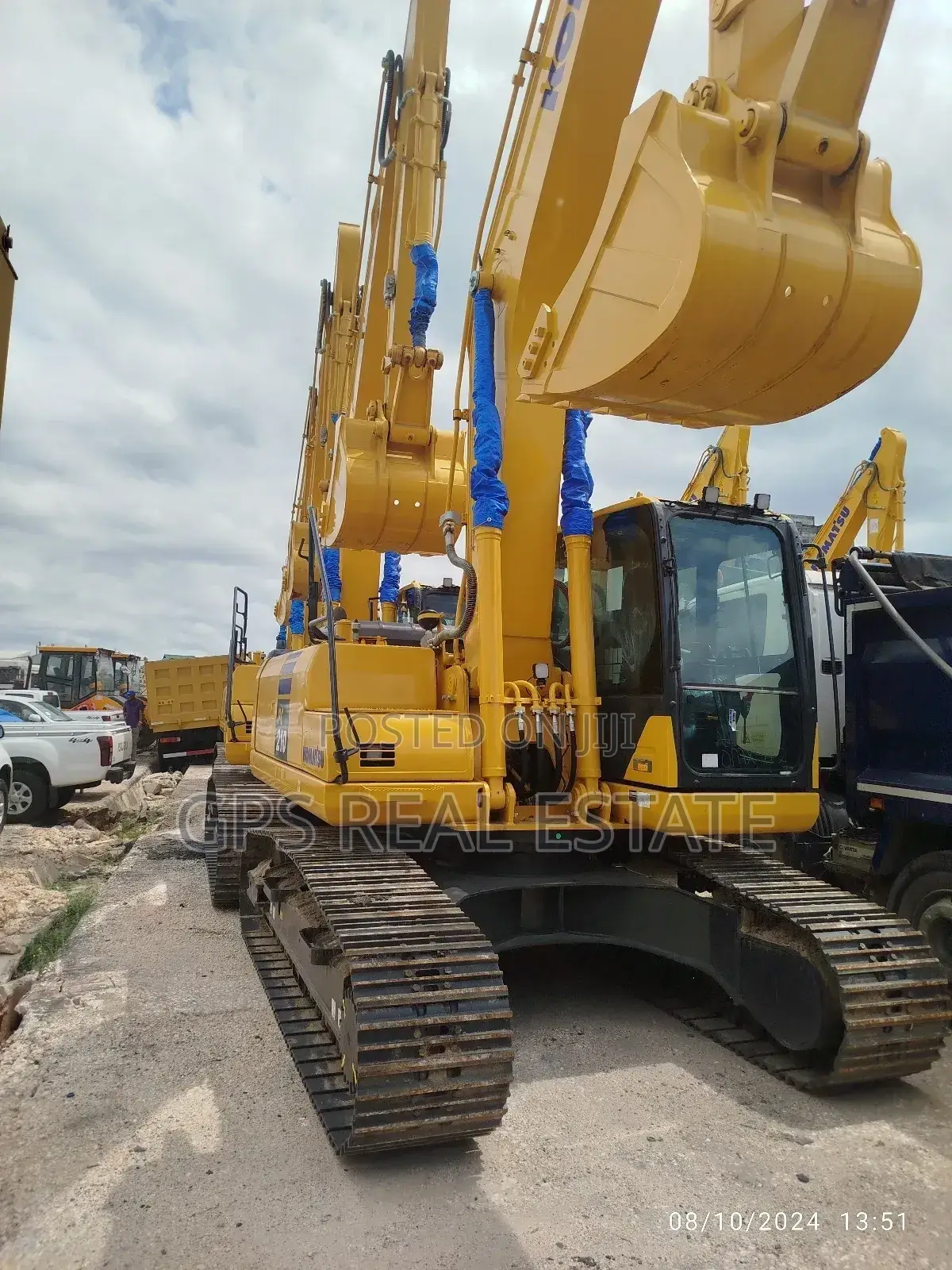 Komatsu PC 210 Excavator For Sale