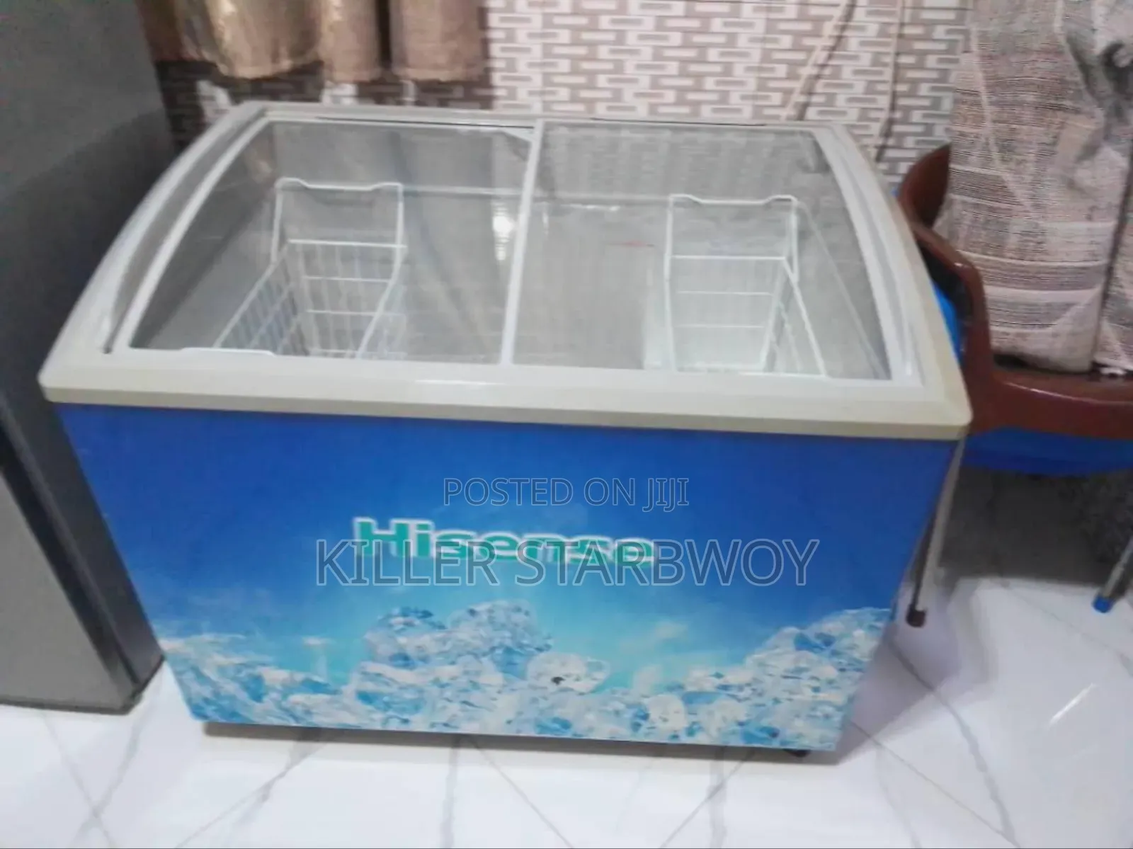 Hisense Display Freezer Lita 250