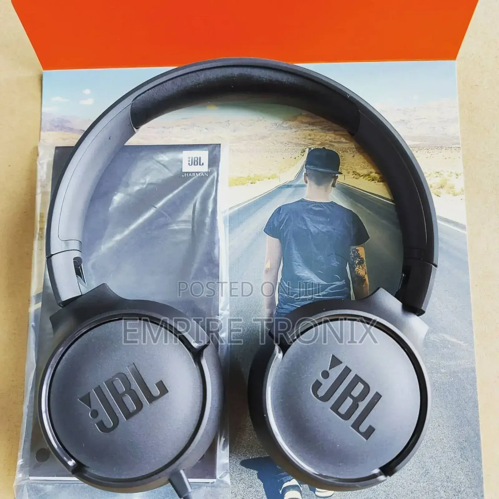 JBL TUNE 500 Wired on-Ear Headphones (Black)