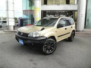 Nissan X-Trail 2004 Yellow