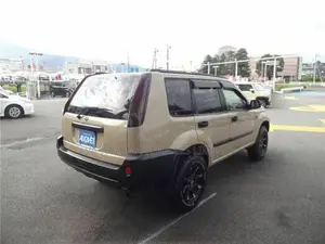 Nissan X-Trail 2004 Yellow