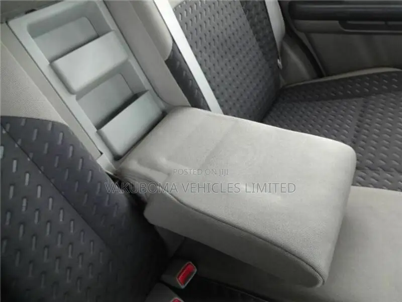 Nissan X-Trail 2004 Yellow