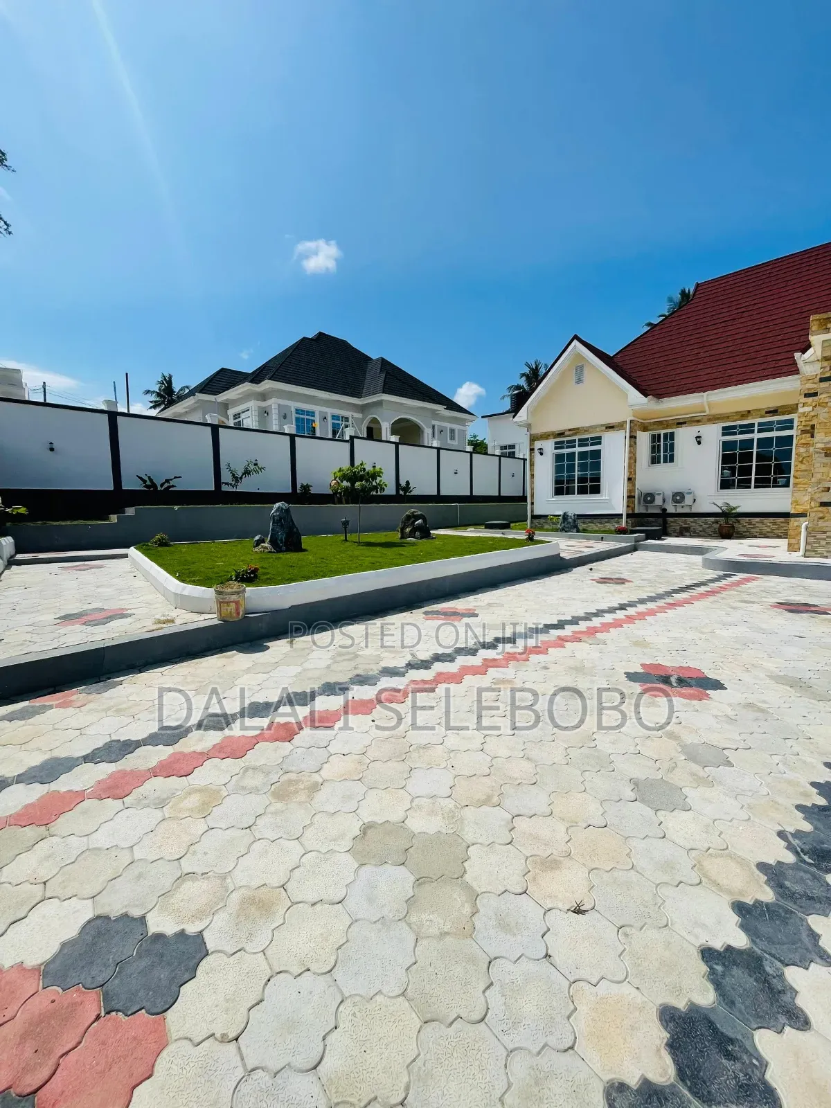 4bdrm Bungalow in Goba Njia Ya Makongo, Kibaha for sale