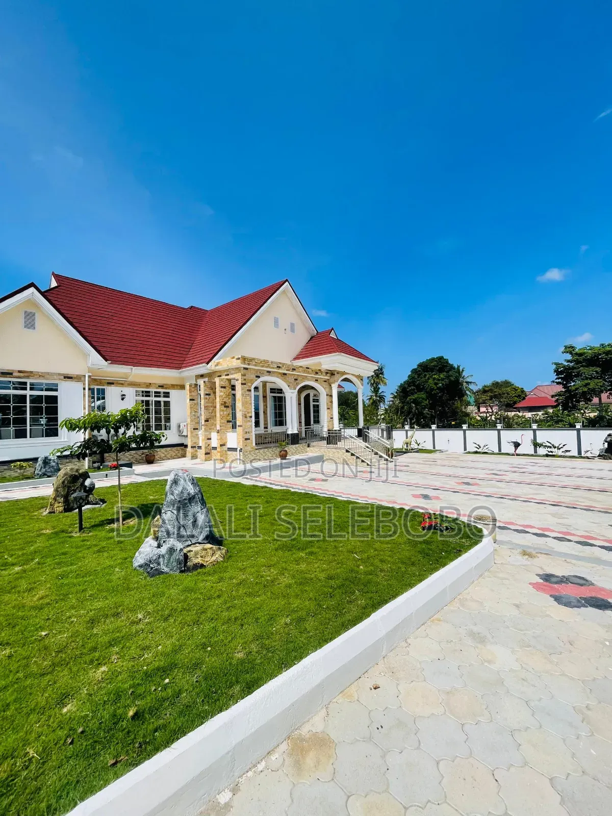 4bdrm Bungalow in Goba Njia Ya Makongo, Kibaha for sale