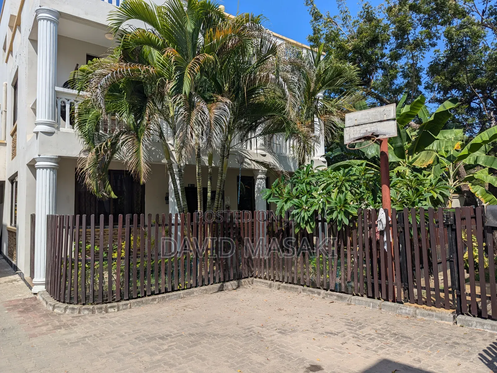 Furnished 4bdrm Villa in Masaki for rent