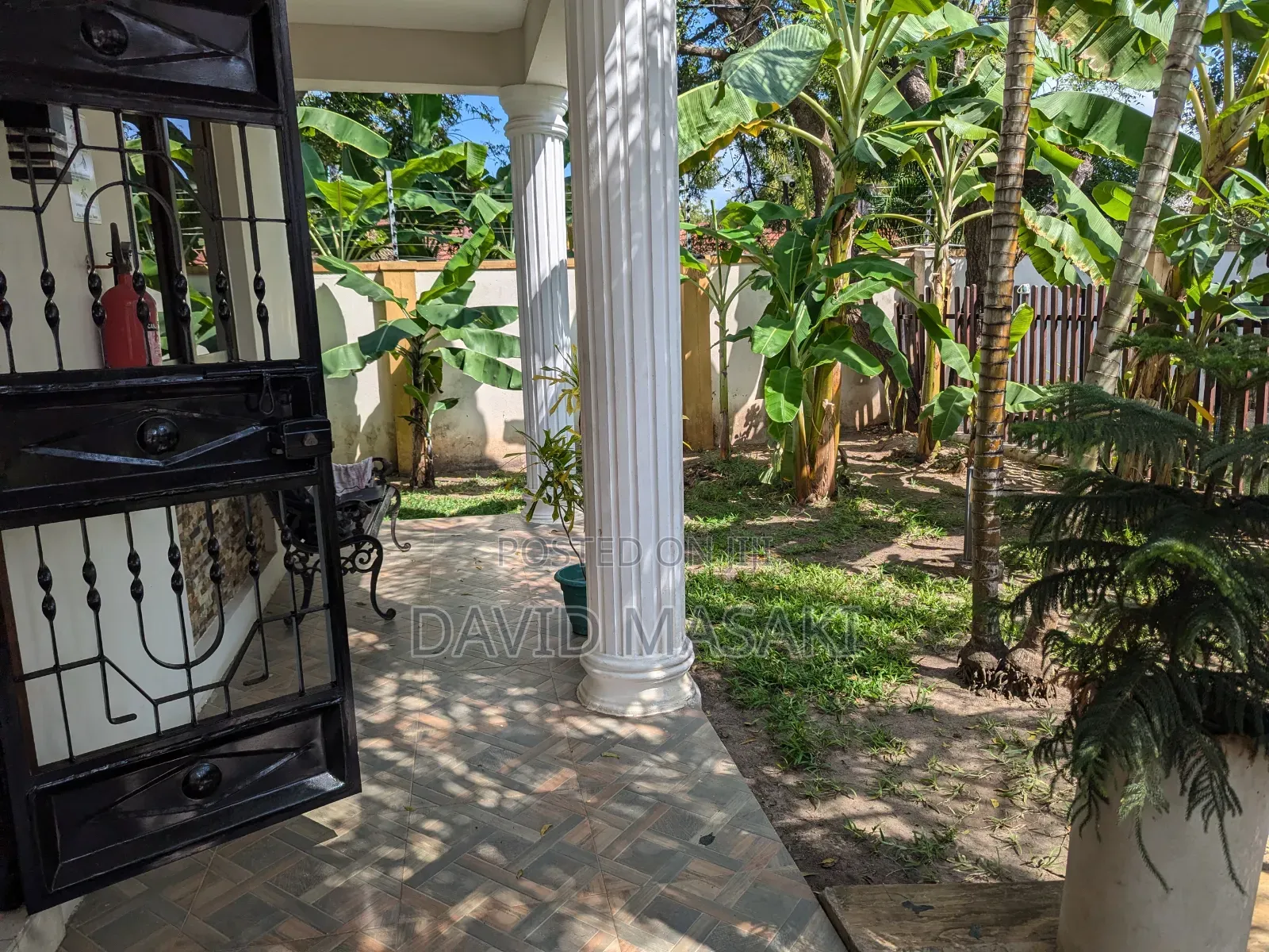 Furnished 4bdrm Villa in Masaki for rent