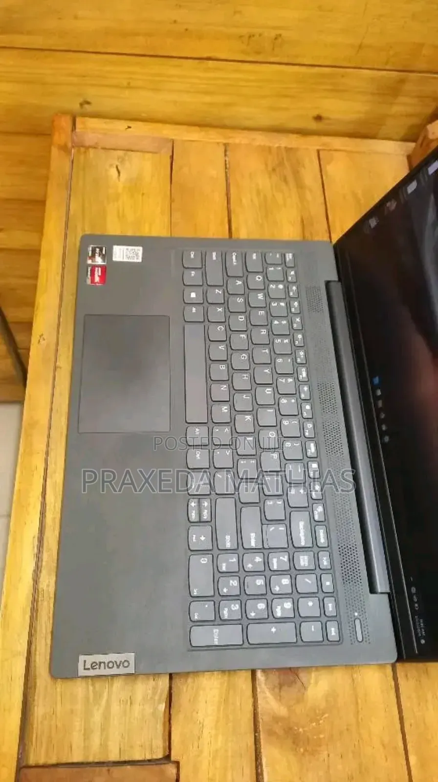 Laptop Lenovo IdeaPad 500S 8GB AMD Ryzen 3 SSD 512GB