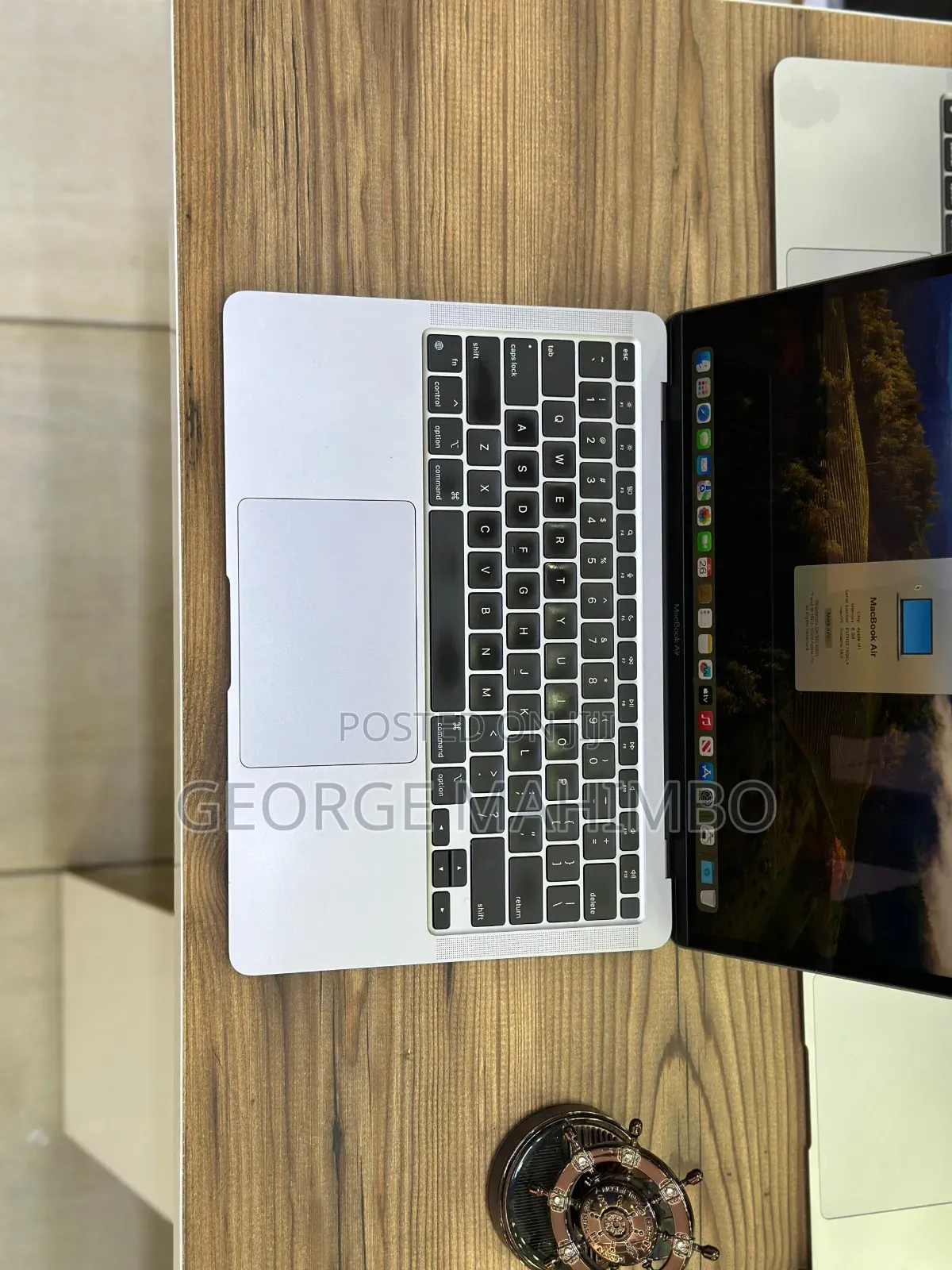 New Laptop Apple MacBook Air 2020 M1 16GB Intel Core I7 SSD 256GB