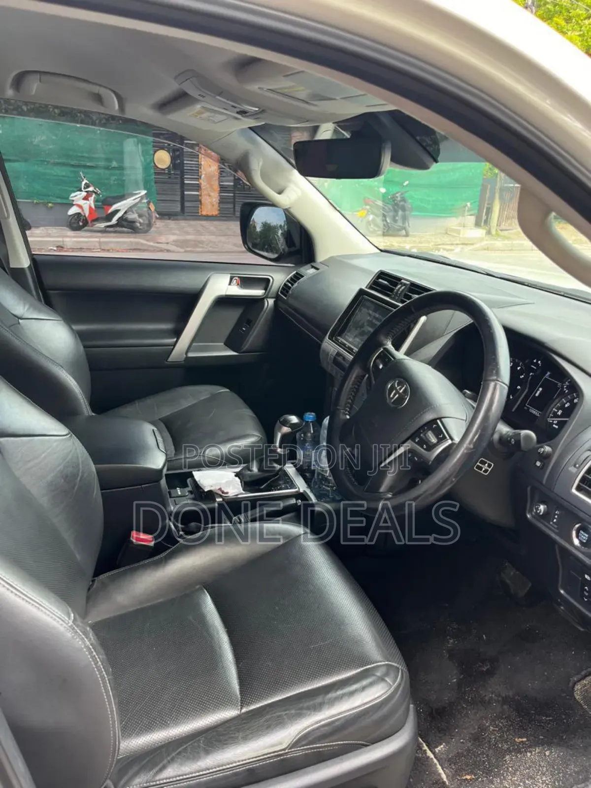 Toyota Land Cruiser Prado 2018 White