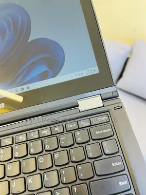 New Laptop Lenovo ThinkPad Yoga 8GB Intel Core I5 SSD 256GB
