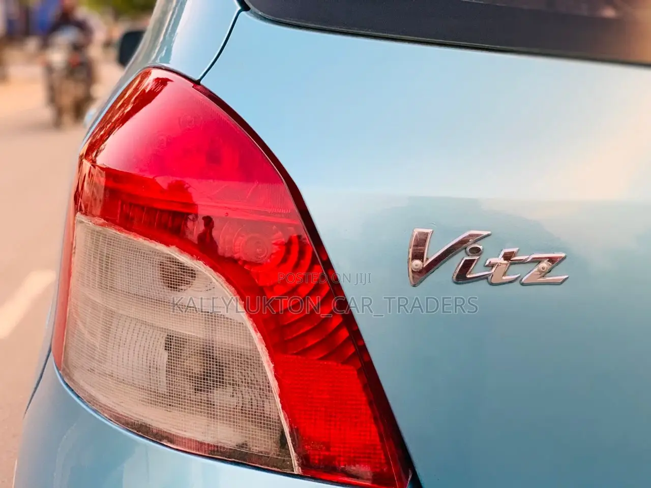 Toyota Vitz 2006 Blue