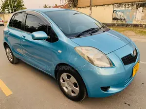 Toyota Vitz 2006 Blue