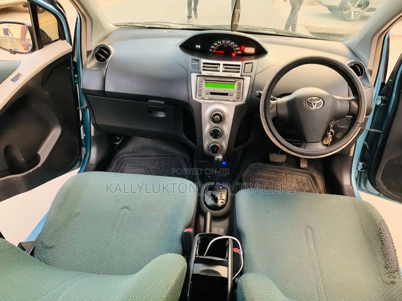 Toyota Vitz 2006 Blue