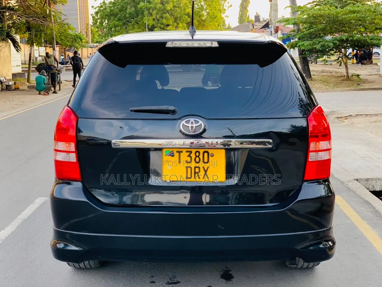Toyota Wish 2005 Blue