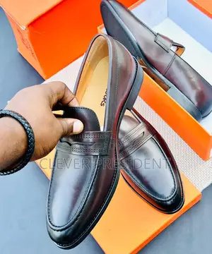 Official Shoes Piga Sim Au Whatsapp