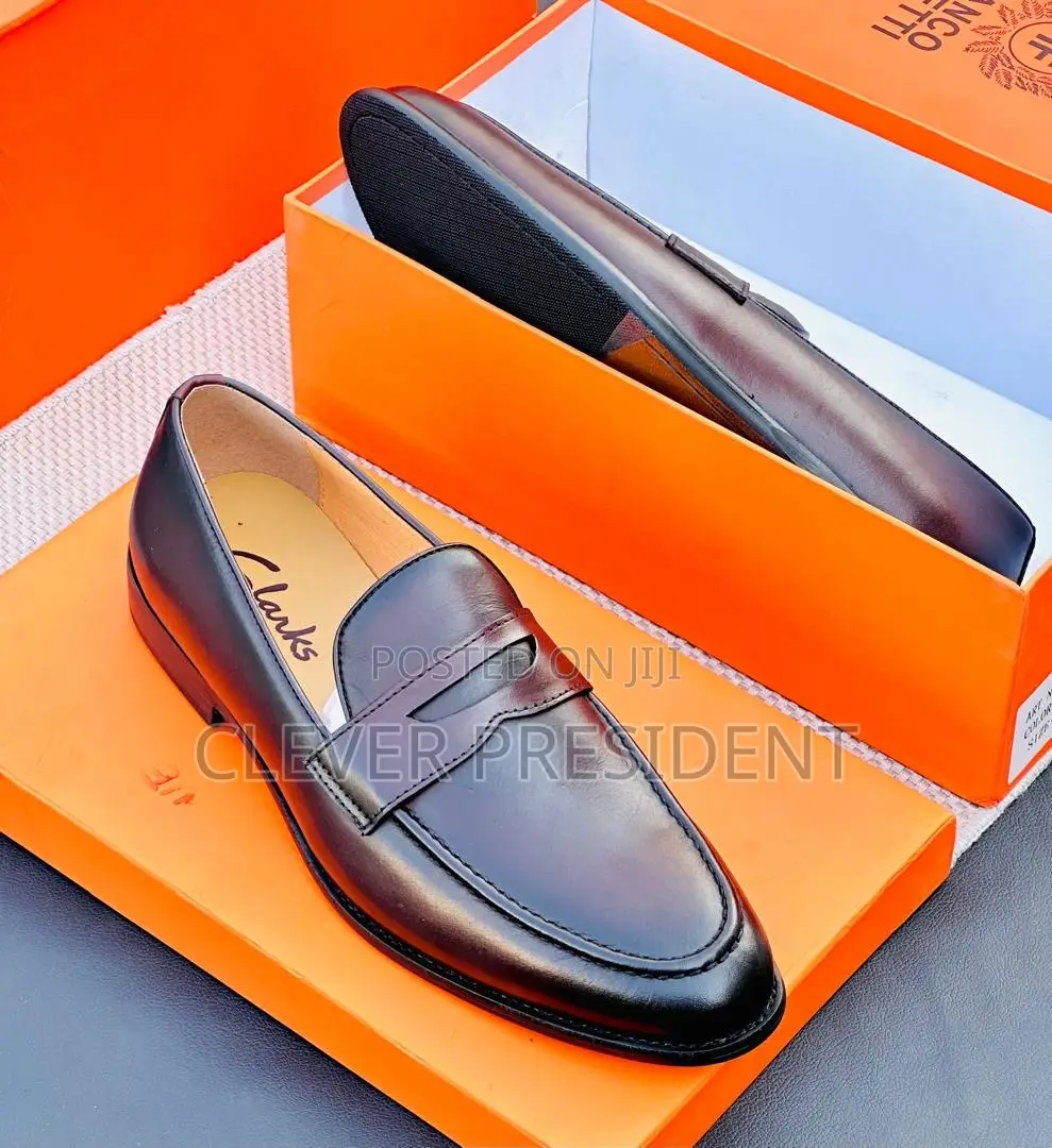 Official Shoes Piga Sim Au Whatsapp