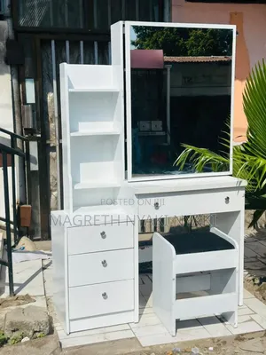 Nauza Dressing Table