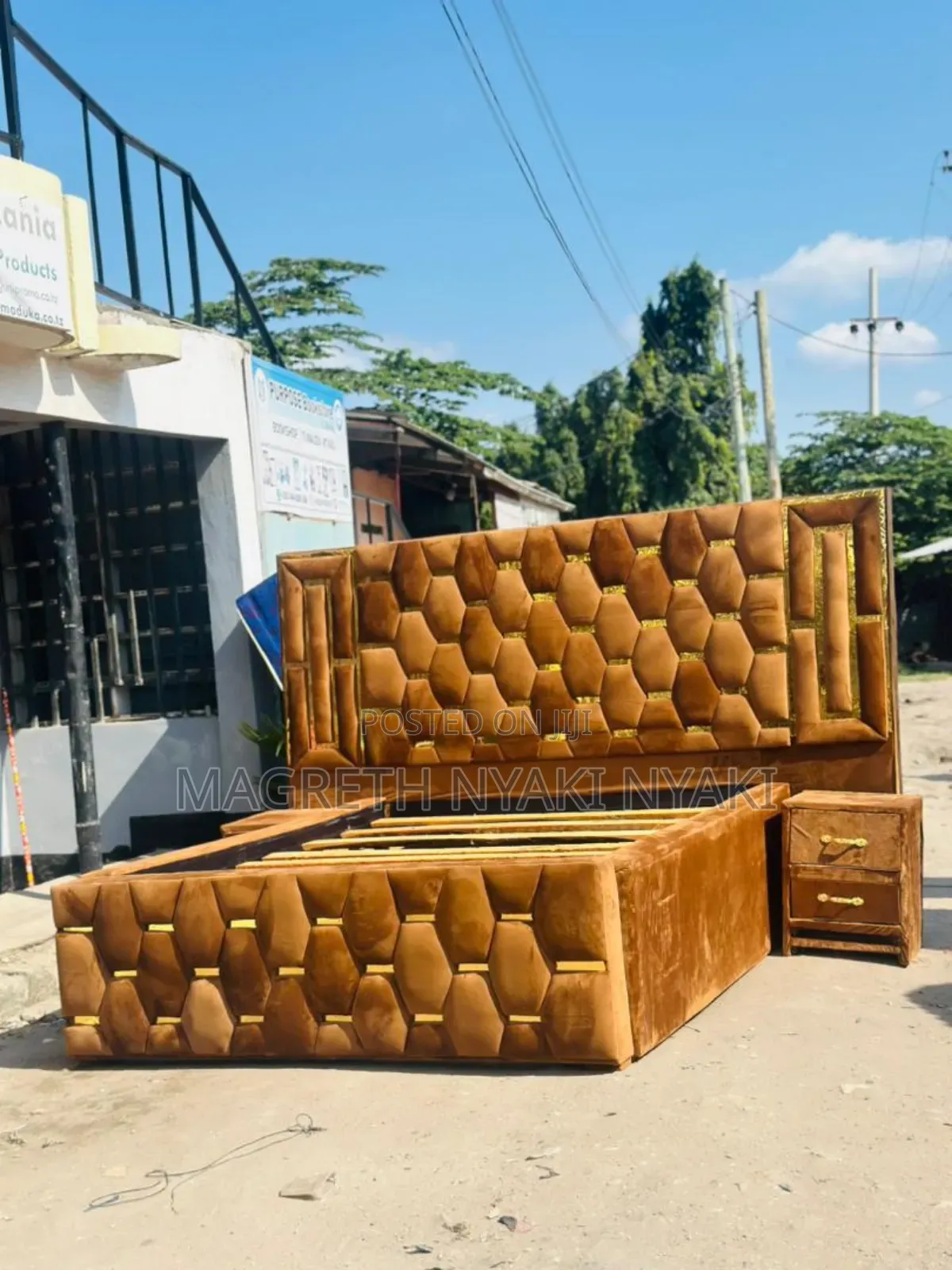 Bed Sofa Ya Kisasa