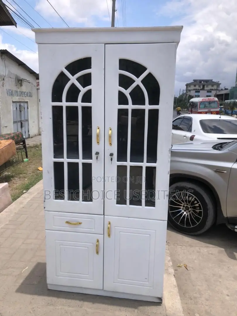 Kabati La Vyombo Milango Miwi Used Bei Tu