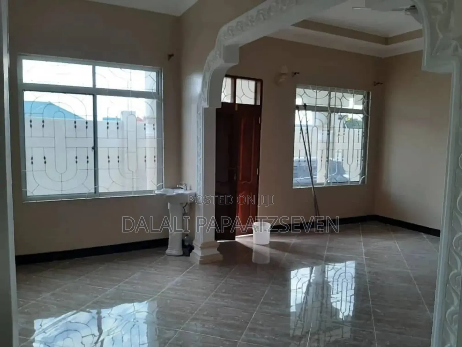 2bdrm Apartment in Dalalipapaatzseven, Bunju for rent