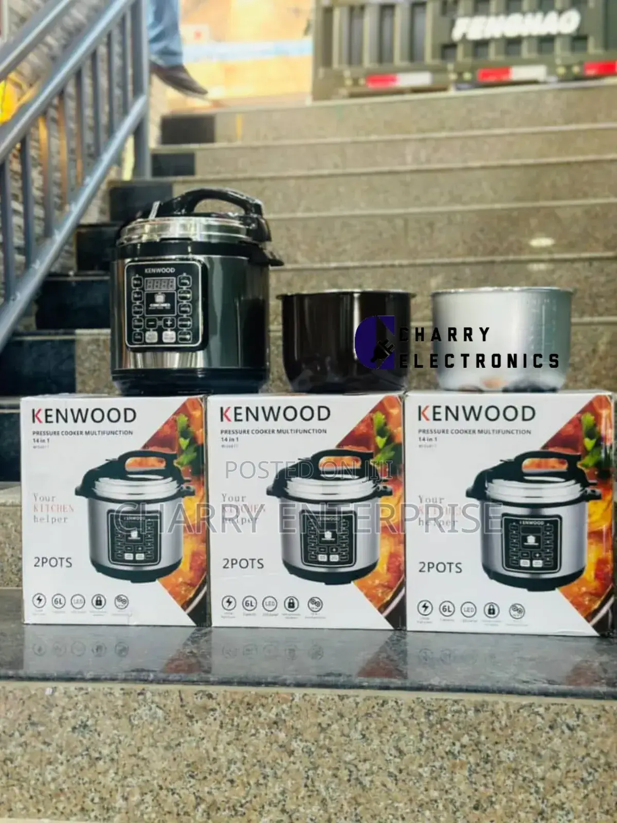 KENWOOD 10 in 1 Multifunction Pressure Cooker With 2 Pots 6L