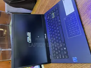 Laptop Asus ASUSPRO P2440UQ 8GB Intel SSD 128GB