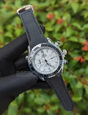 OMEGA Men Quartz Watch