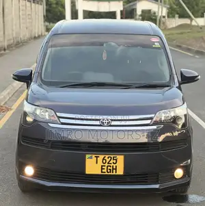 Toyota Spade 2013 Gray