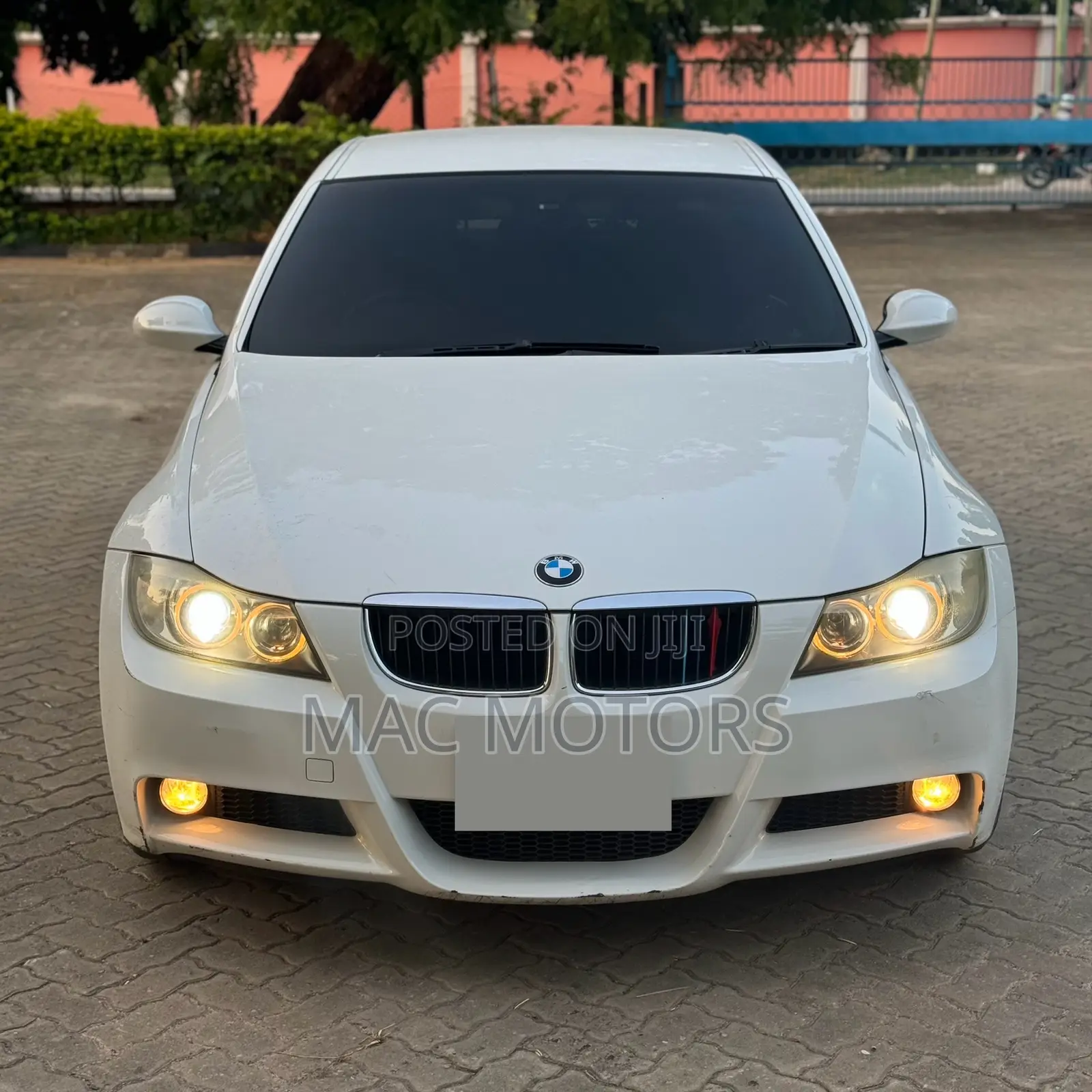 BMW 3 Series 2009 White