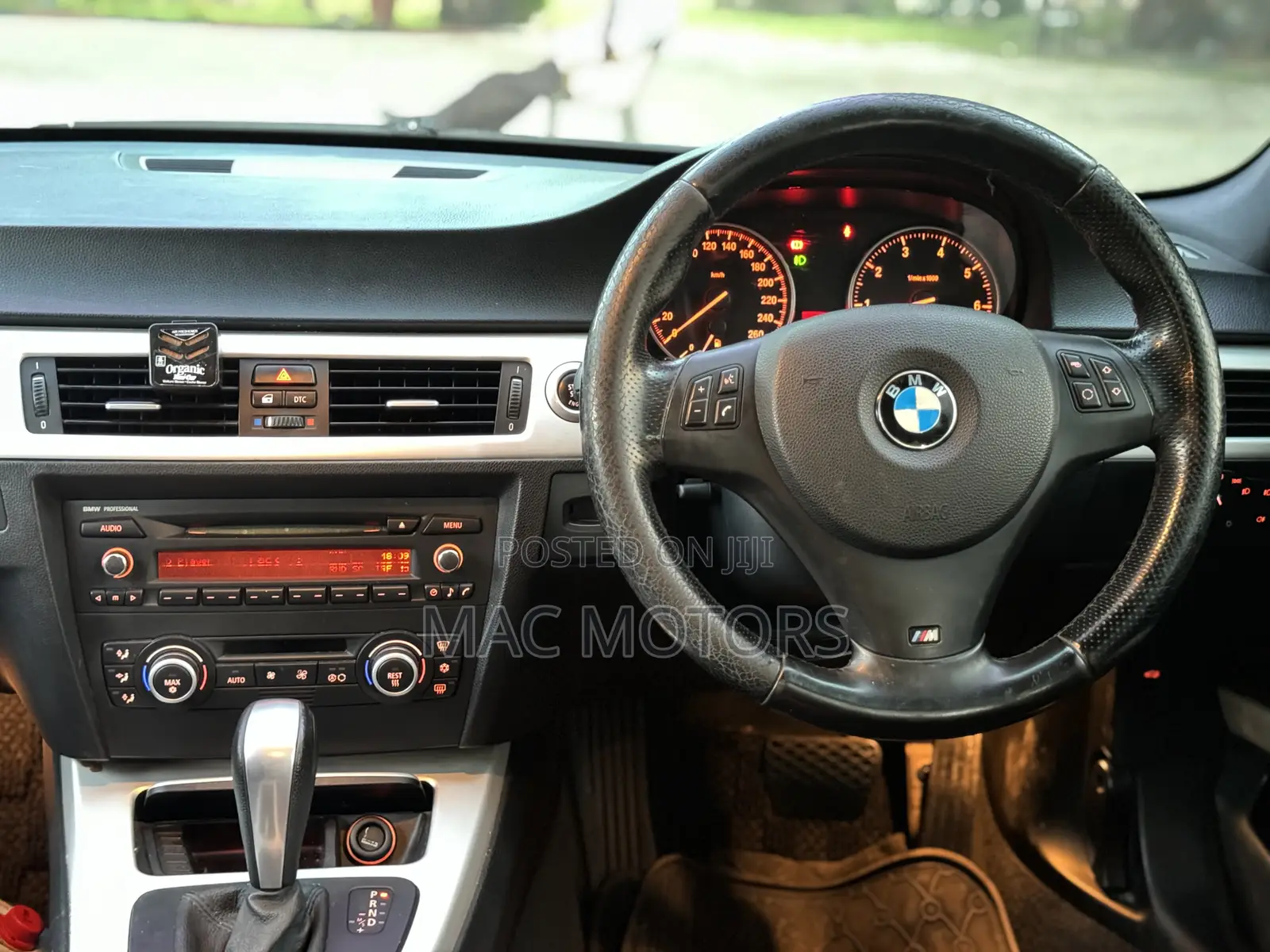 BMW 3 Series 2009 White