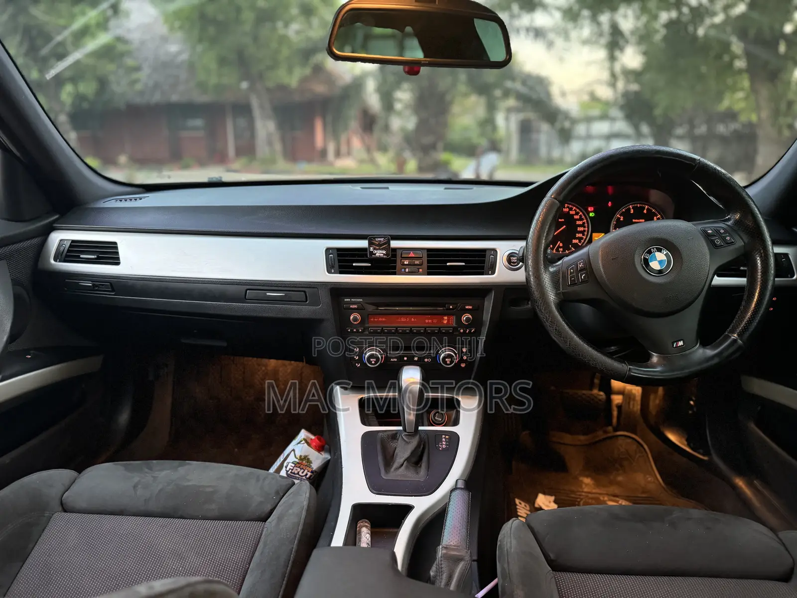 BMW 3 Series 2009 White