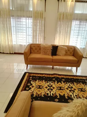 3bdrm Apartment in Posta, Upanga East for rent