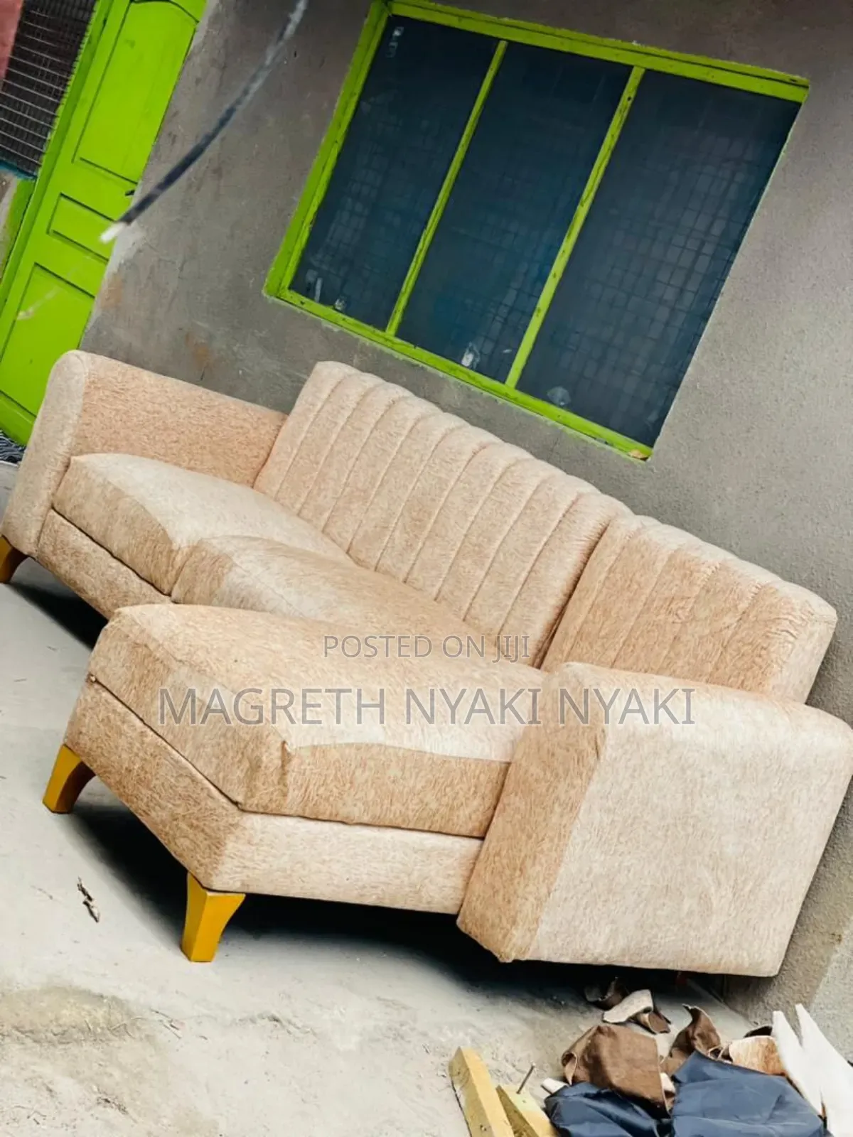 Nauza Sofa Shape L