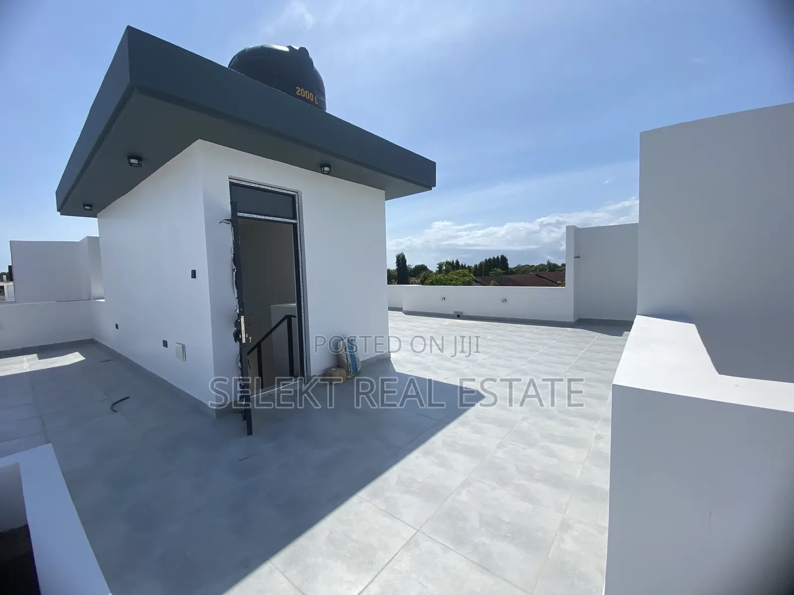 5bdrm Villa in Oysterbay, Kinondoni for rent