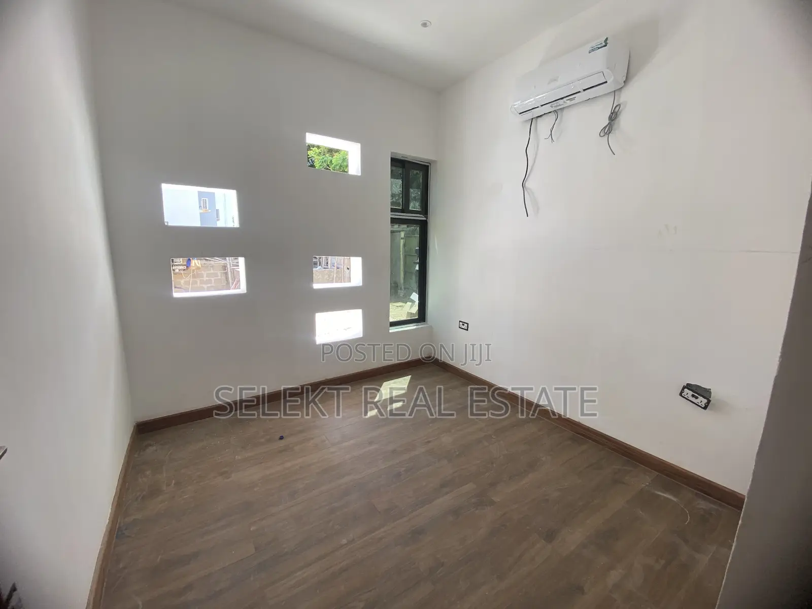 5bdrm Villa in Oysterbay, Kinondoni for rent
