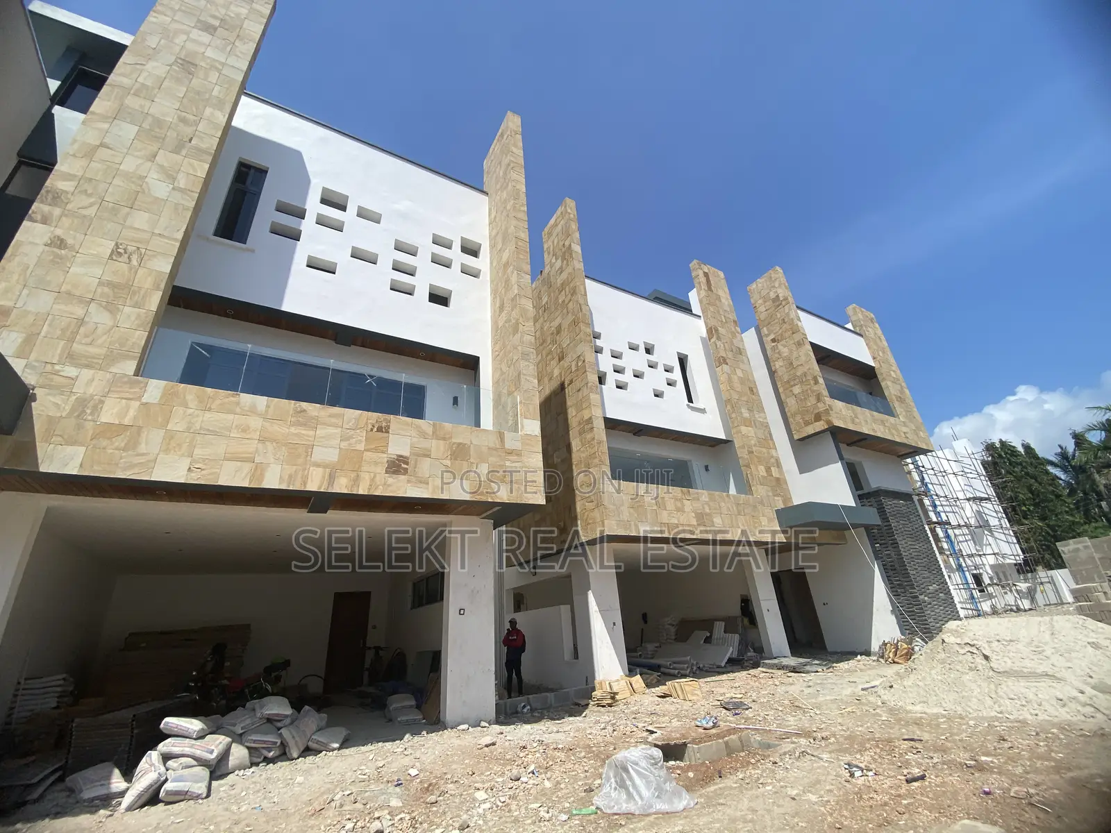 5bdrm Villa in Oysterbay, Kinondoni for rent