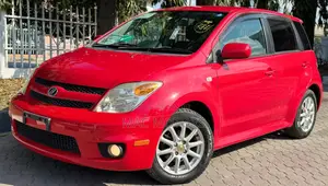 Toyota IST 2006 Red