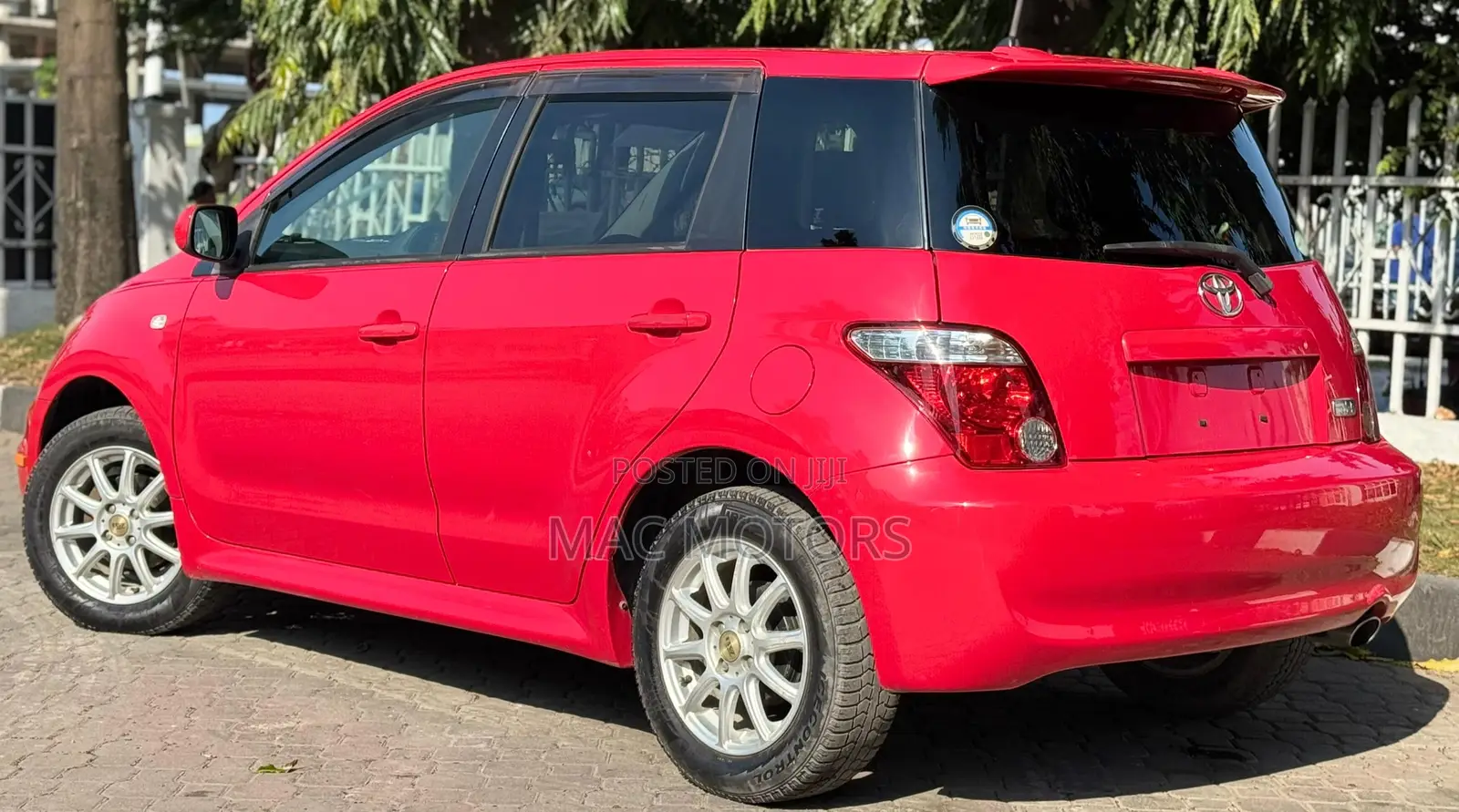 Toyota IST 2006 Red